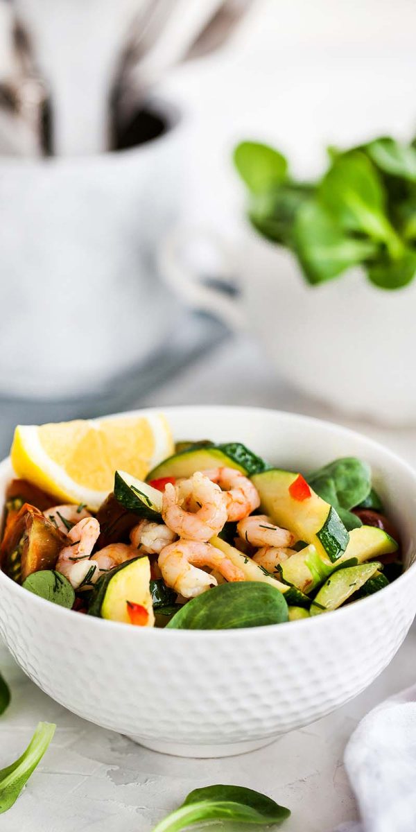 Shrimps and zucchini warm salad - delicious healthy food